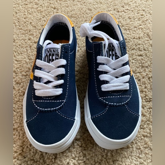 Brand New Vans Old Skool V shoe - Picture 2 of 4